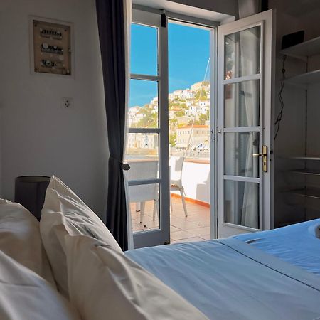 In Hydra Διαμέρισμα Εξωτερικό φωτογραφία